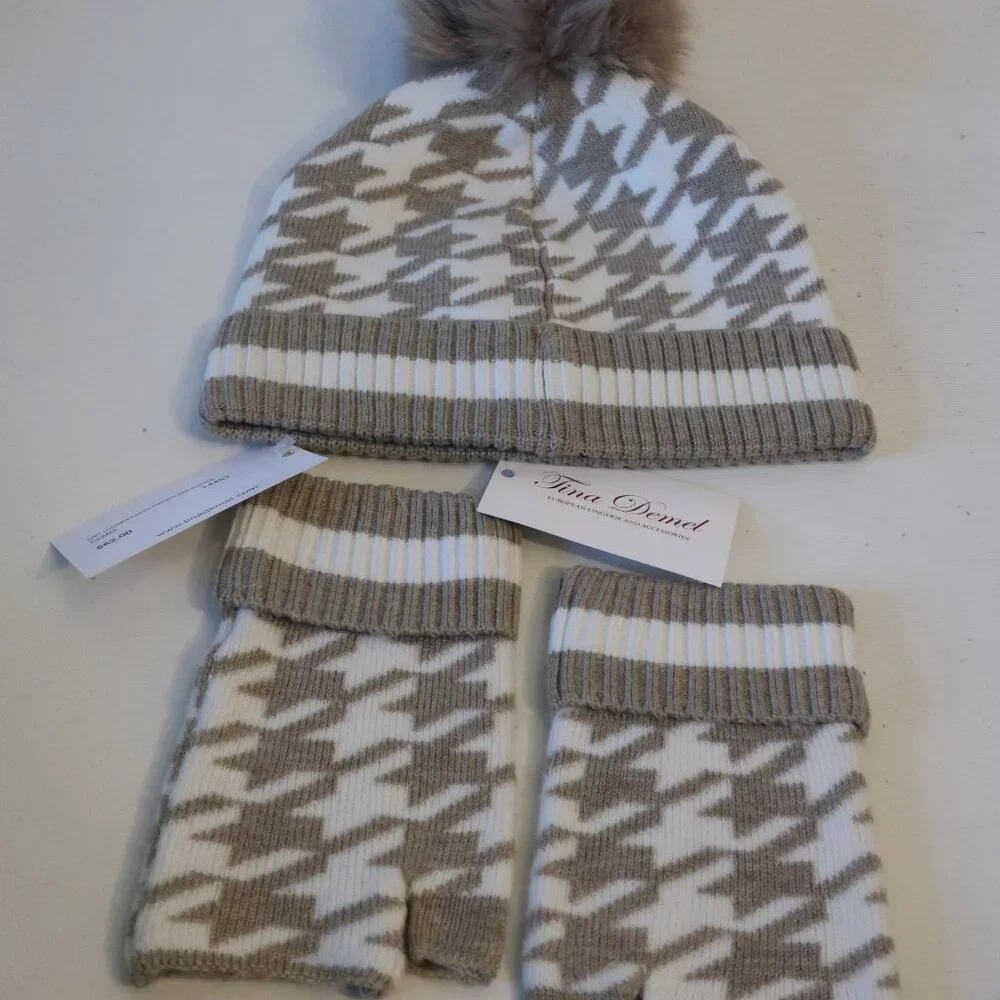 NWT Womens Tina Demel 2PC Camel-Cream Knit Houndstooth Beanie Hat & Gloves Set - Picture 3 of 3